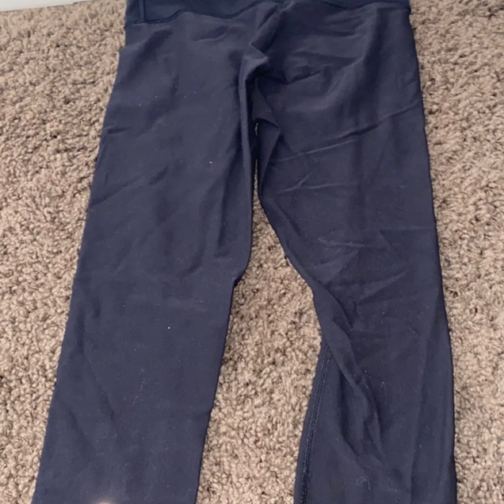 lululemon black crop leggings